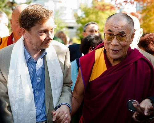 Eckhart Tolle and His Holiness The Dalai Lama | Eckhart tolle, Dalai lama, Ekhart tolle